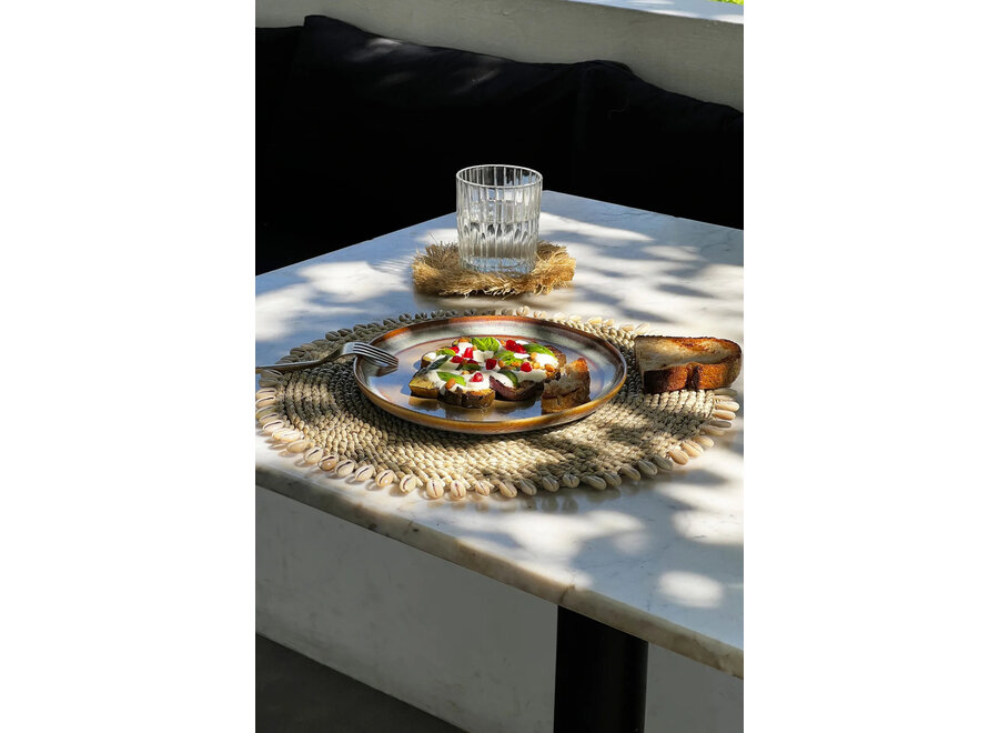 Mantel Individual De Hierba Marina Con Conchas - Natural