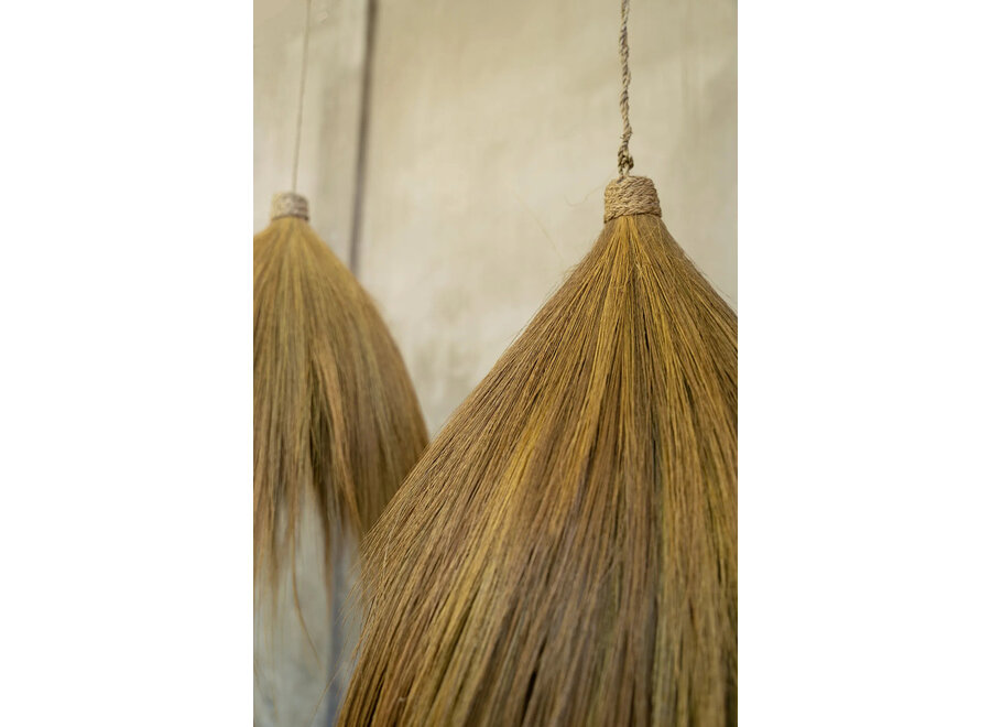 La Lampada a Sospensione Rayung Hut - Naturale - L