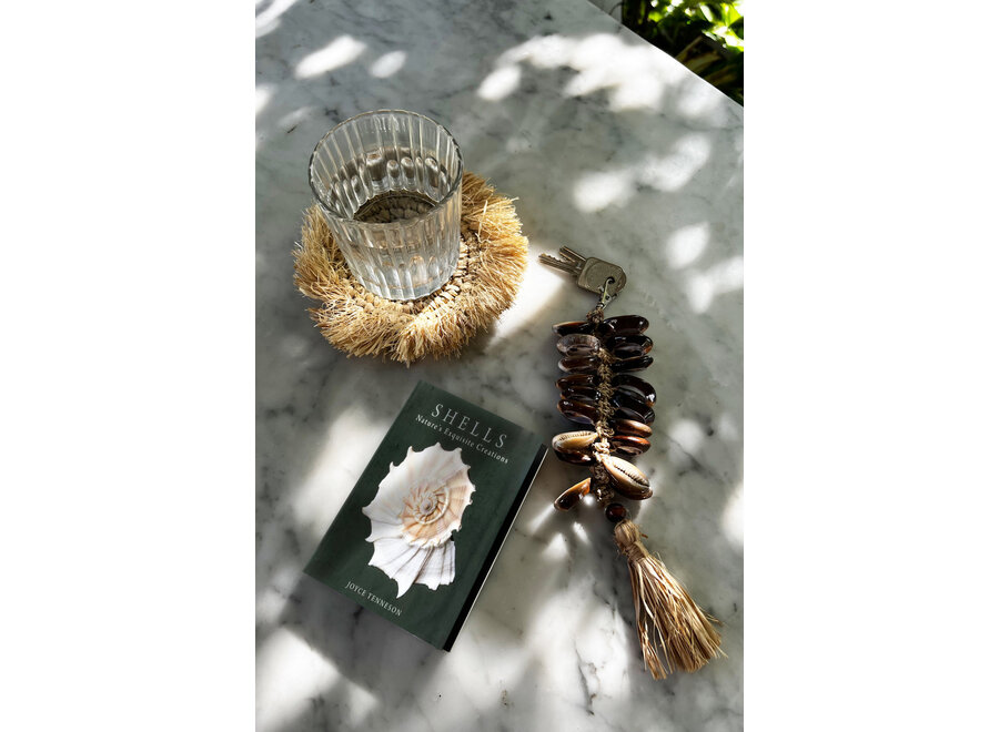 Der Raffia Fishbone Schlüsselanhänger - Natur Schwarz