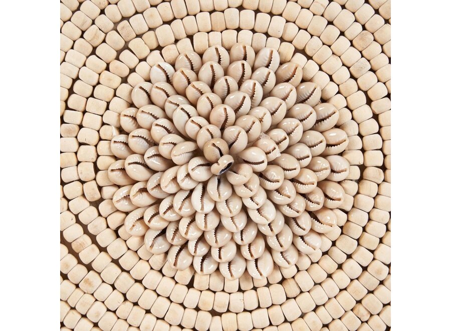 The Shell Martinique on Stand - Natural White