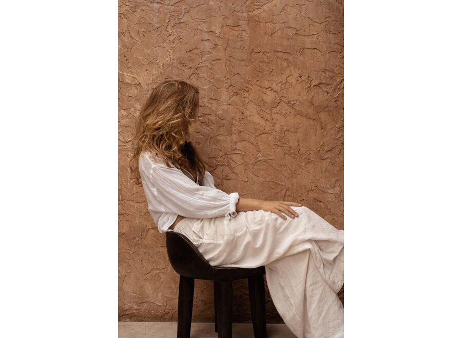 Der Sit Happens Niedriger Stuhl - Dunkles Walnussholz