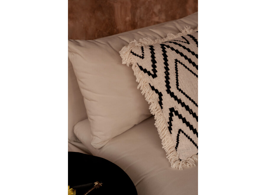 The Sahara Diamond Cushion Cover - Natural Black