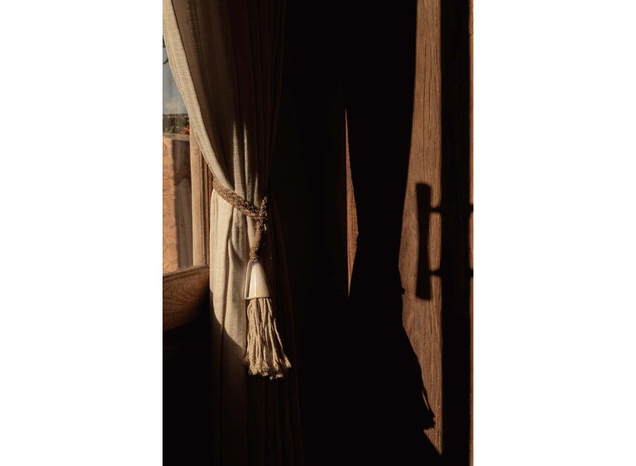 The Cone Shell Tassel - Natural White