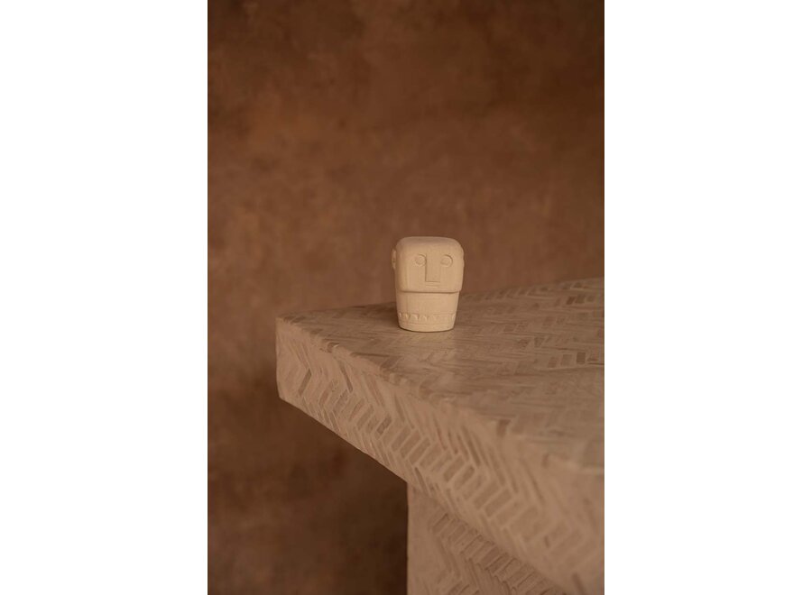 La Estatua De Piedra Sumba #09