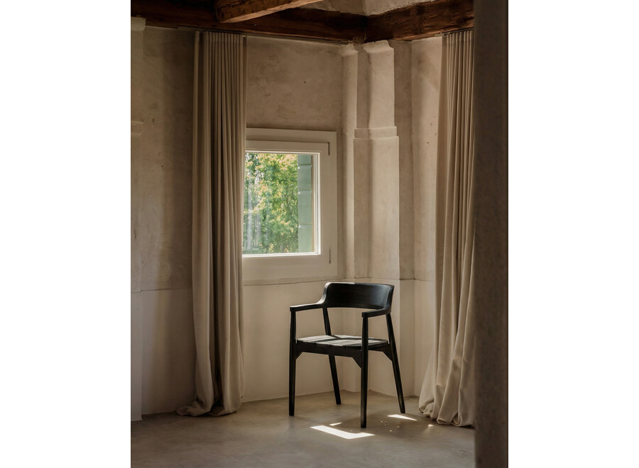 La Chaise Febriansah - Noire