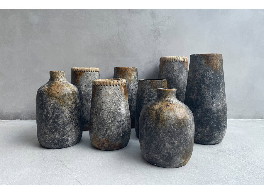 The Classy Vase - Antique Grey - L