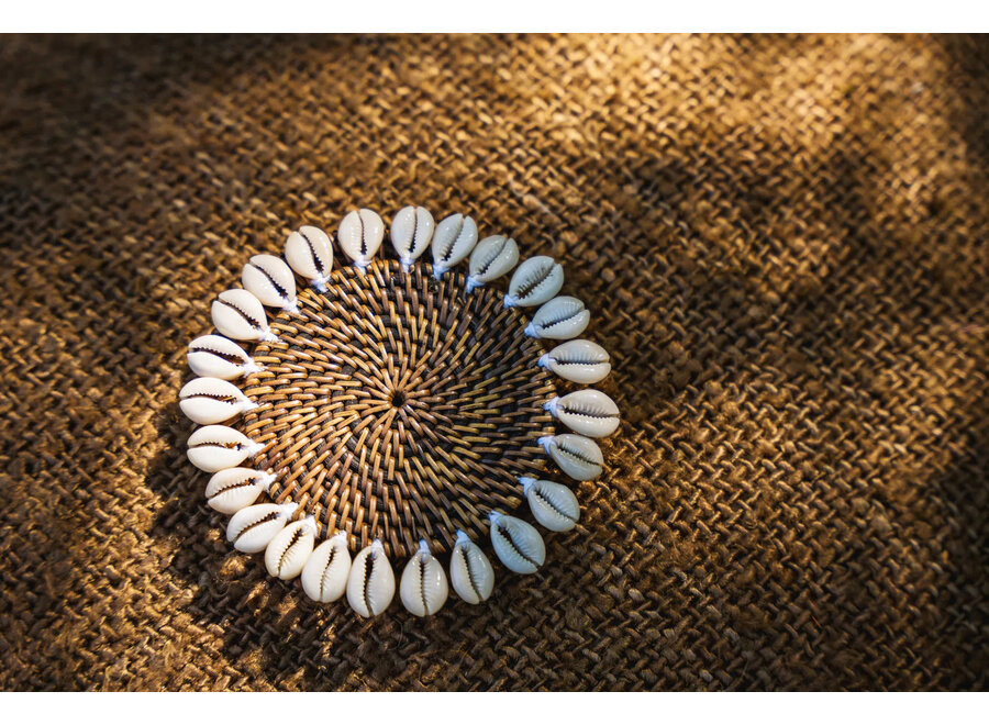 Der Colonial Shell Untersetzer - Naturbraun