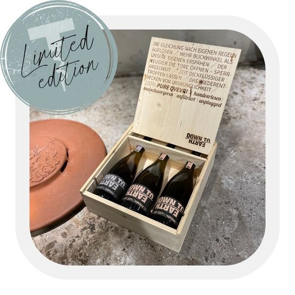 Weingut am Stein Down to Earth 2019 3-delige set in houten kist