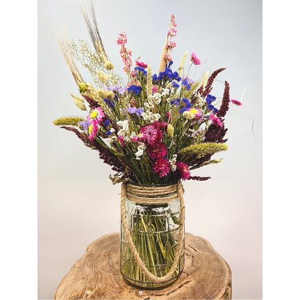 Natural dried bouquets