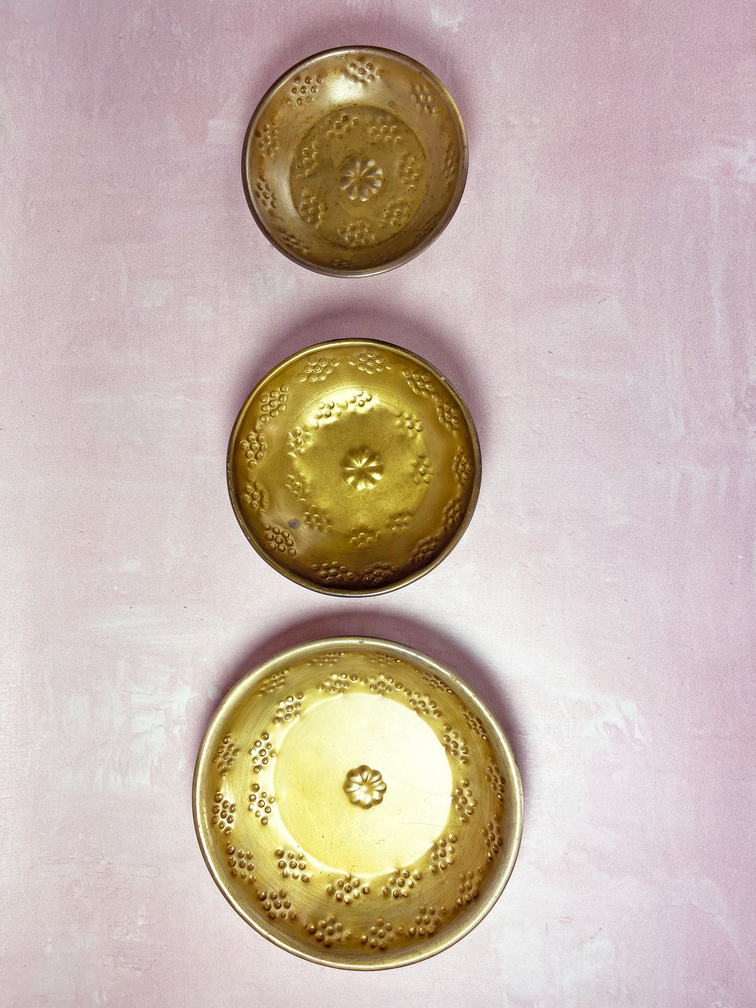 Plat en ambre "gold" avec motif