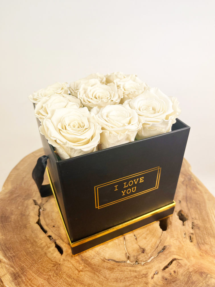 Caja de lujo para rosas de larga duración - 9 rosas 'blancas