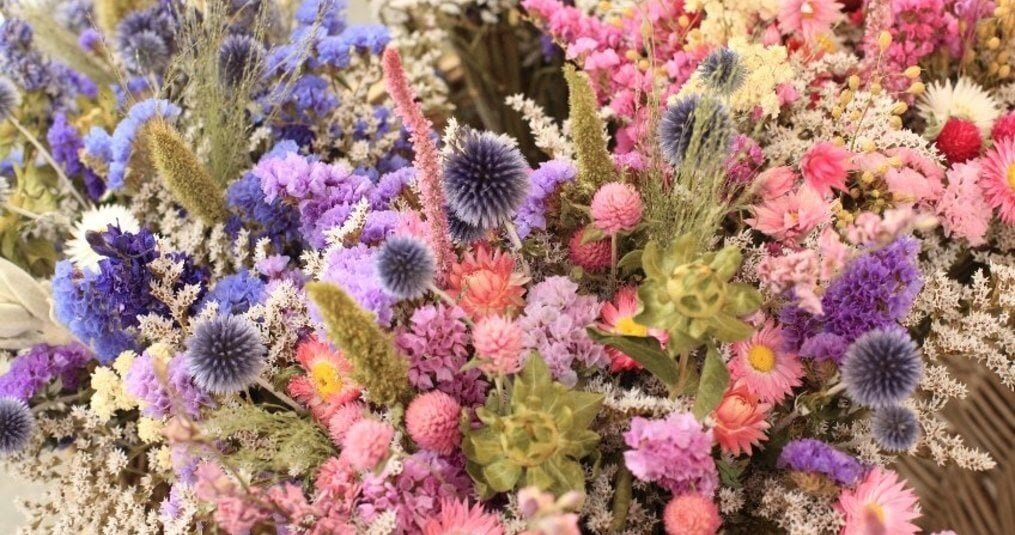 Ditt bröllop med en brudbukett av torkade blommor
