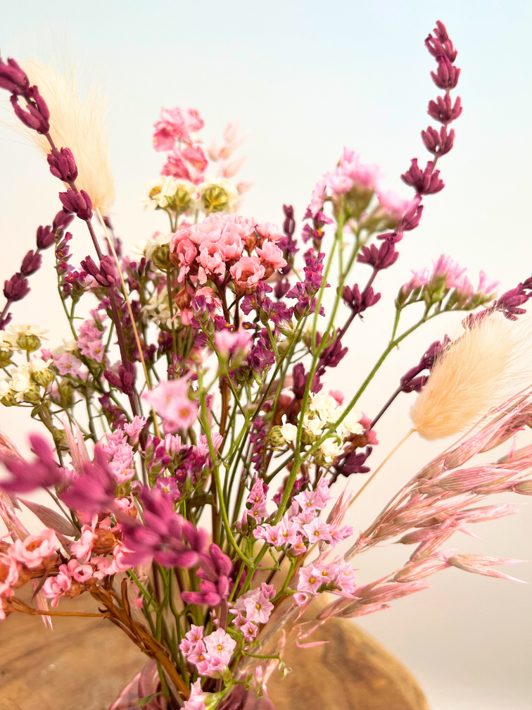 Mini bouquet "Dani's Wish" in coloured vases