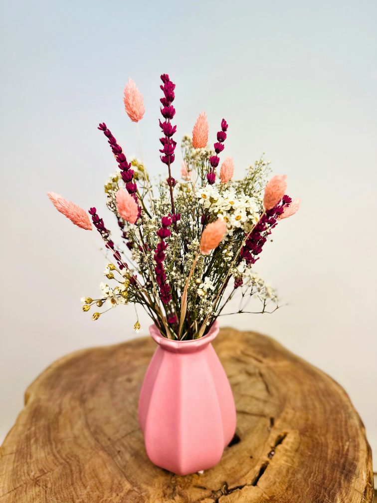 Torkade blommor bukett  "Drömsk i Rosa " inklusive vas | 30cm