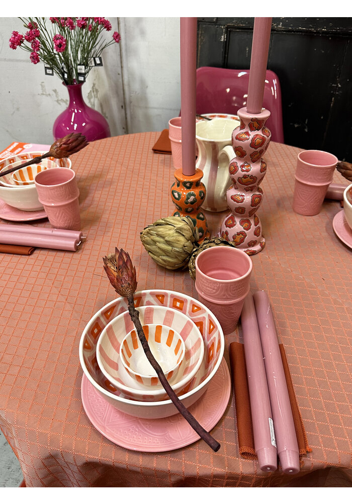 Bord - Roze - Reliëf