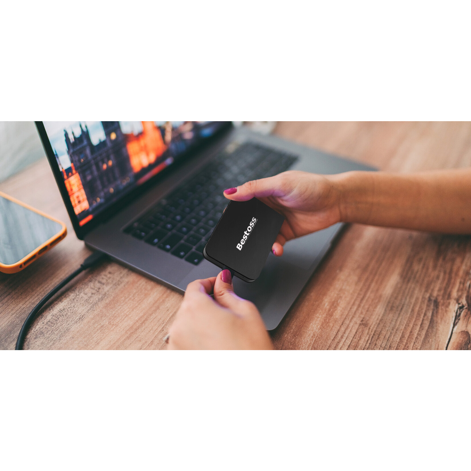 Dutch Wanted Dutch Wanted Bestoss Gen 1 Draagbare SSD Externe Harde Schijf - Snelle writing speed van 450mb p/s - 256GB aan Solide State Opslag - Plug and play - Portable storage - Opslag extern pc of laptop - USB 3.2 - Harde schijf expansion