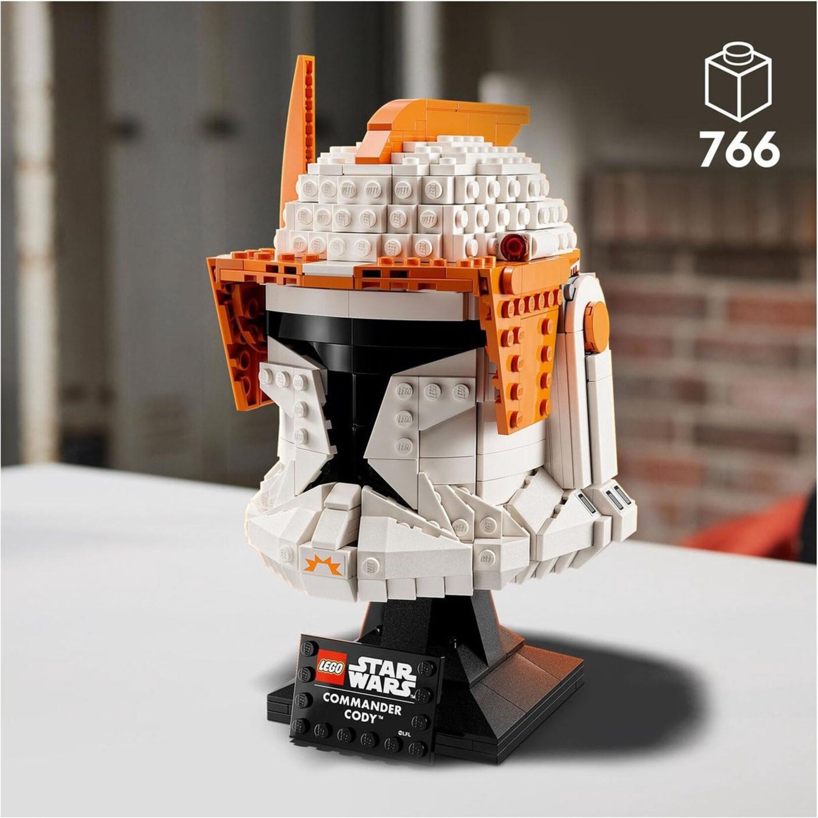 LEGO LEGO Star Wars Clone Commander Cody Helm Bouw en Decoratie Set voor Volwassenen - 75350