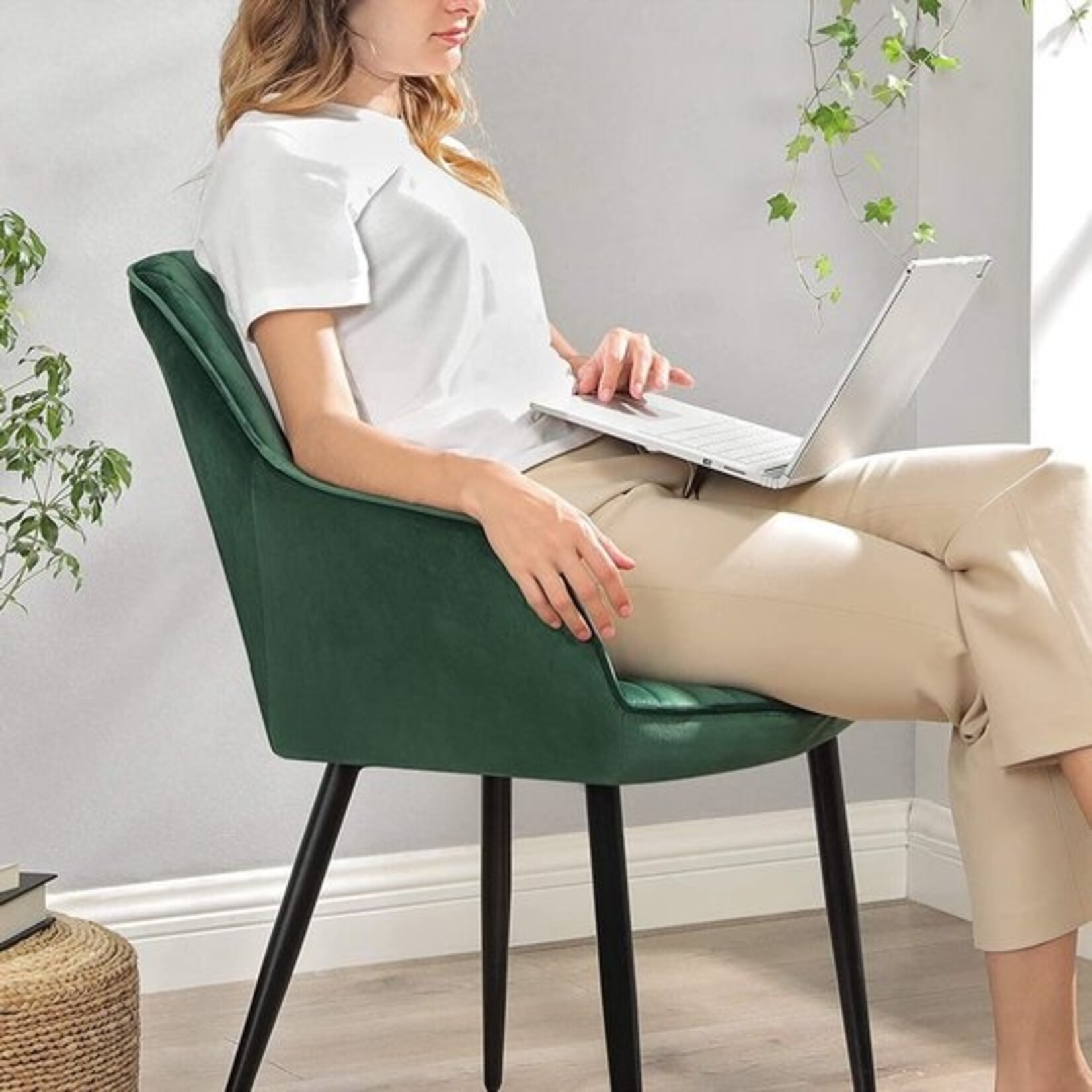 Parya Home dining chair, armchair, upholstered chair with armrests, metal legs, velvet upholstery, seat width 49 cm, max. 110 kg, for study, living room, bedroom, green