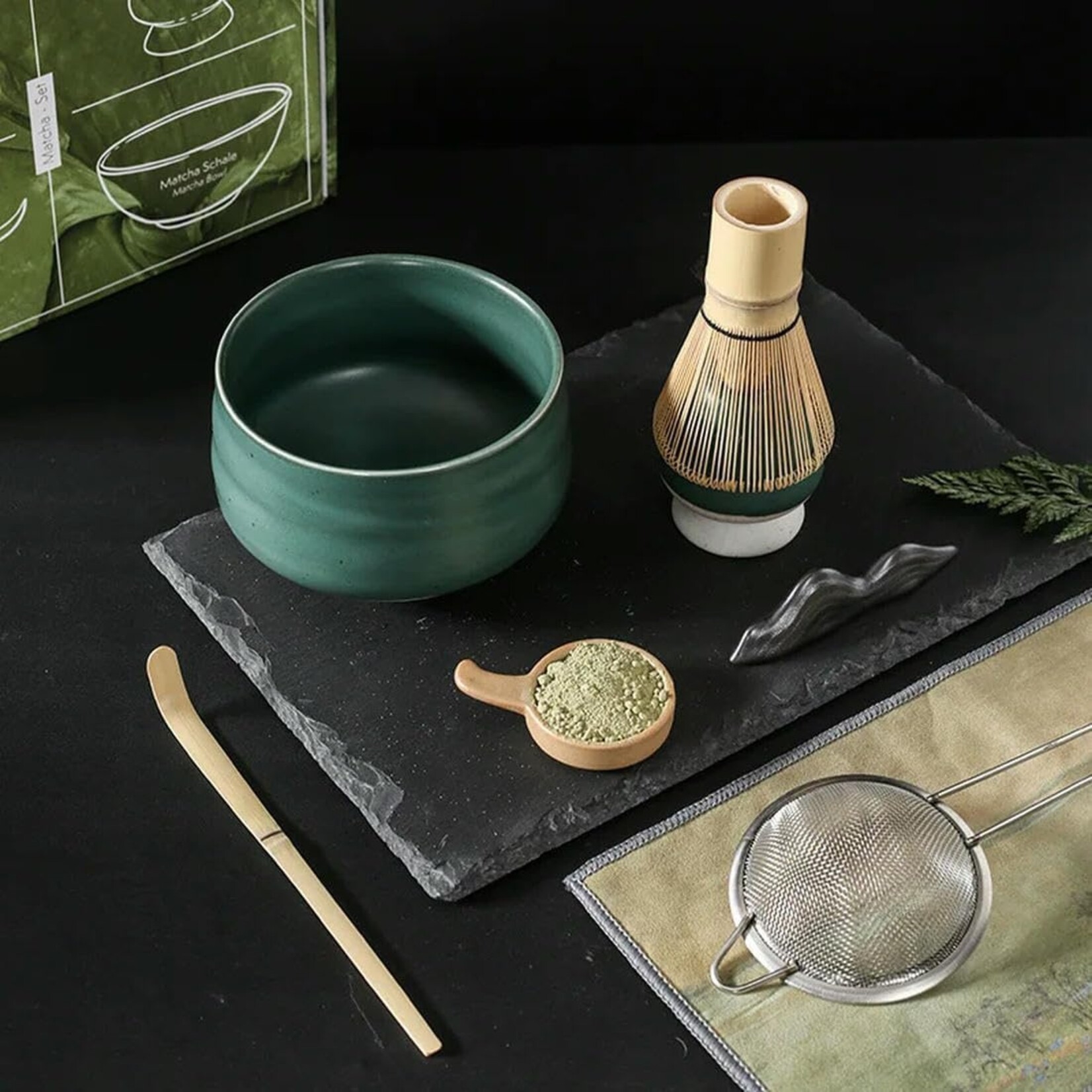 Parya Parya – Matcha Set – 8-Piece – Complete Matcha Tea Set – Includes Matcha Bowl – Bamboo Whisk – Whisk Holder – Sifter – Scoop – Mat – Ceramic – Dark Green – Luxury Gift Box