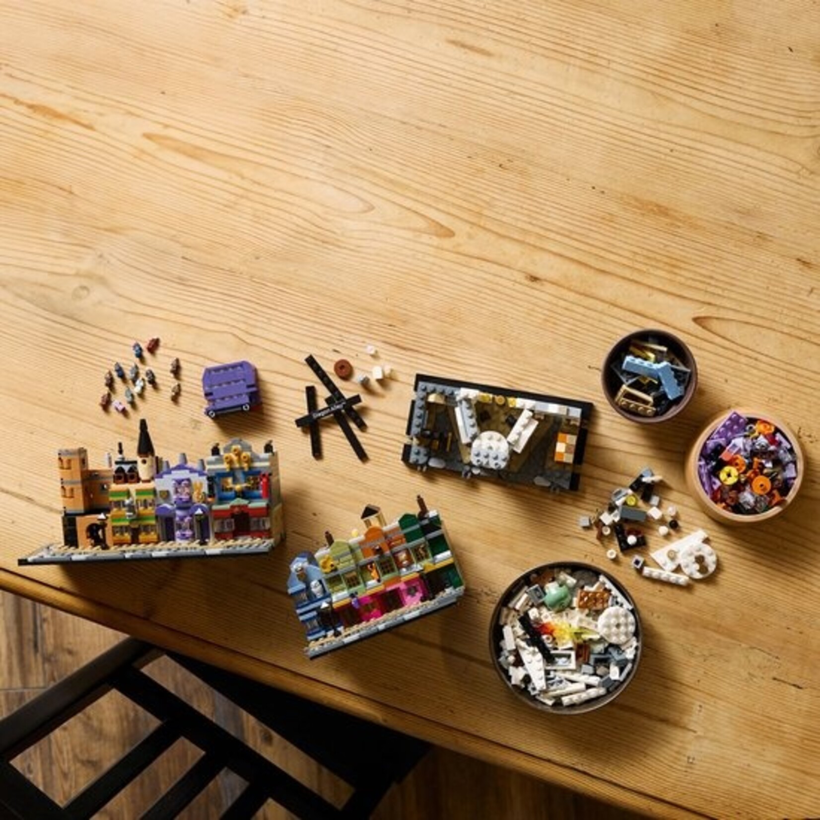 LEGO LEGO Harry Potter De Wegisweg tovenaarswinkels tovenaarsset - 76444