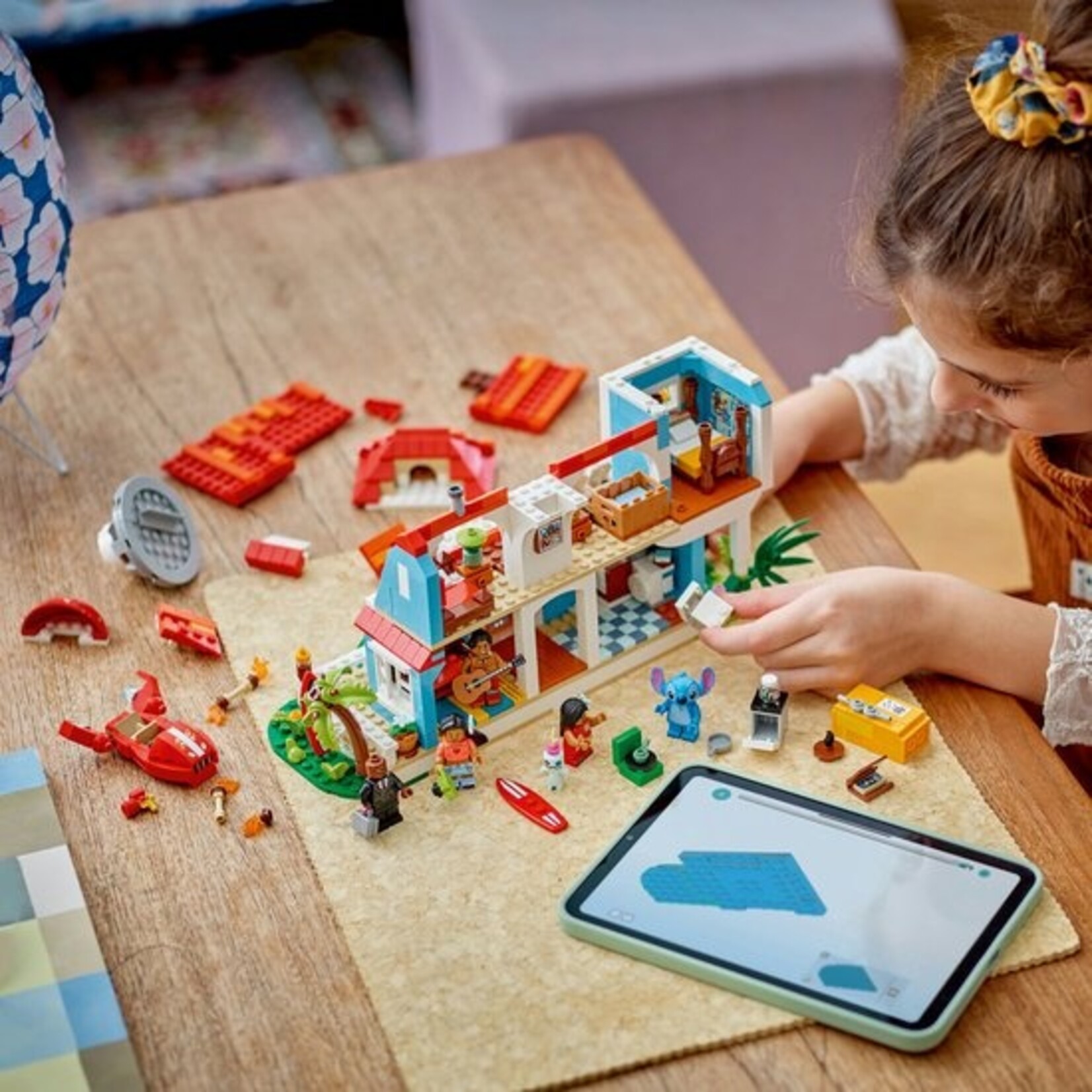 LEGO LEGO® Disney Lilo & Stitch Beach House - 43268