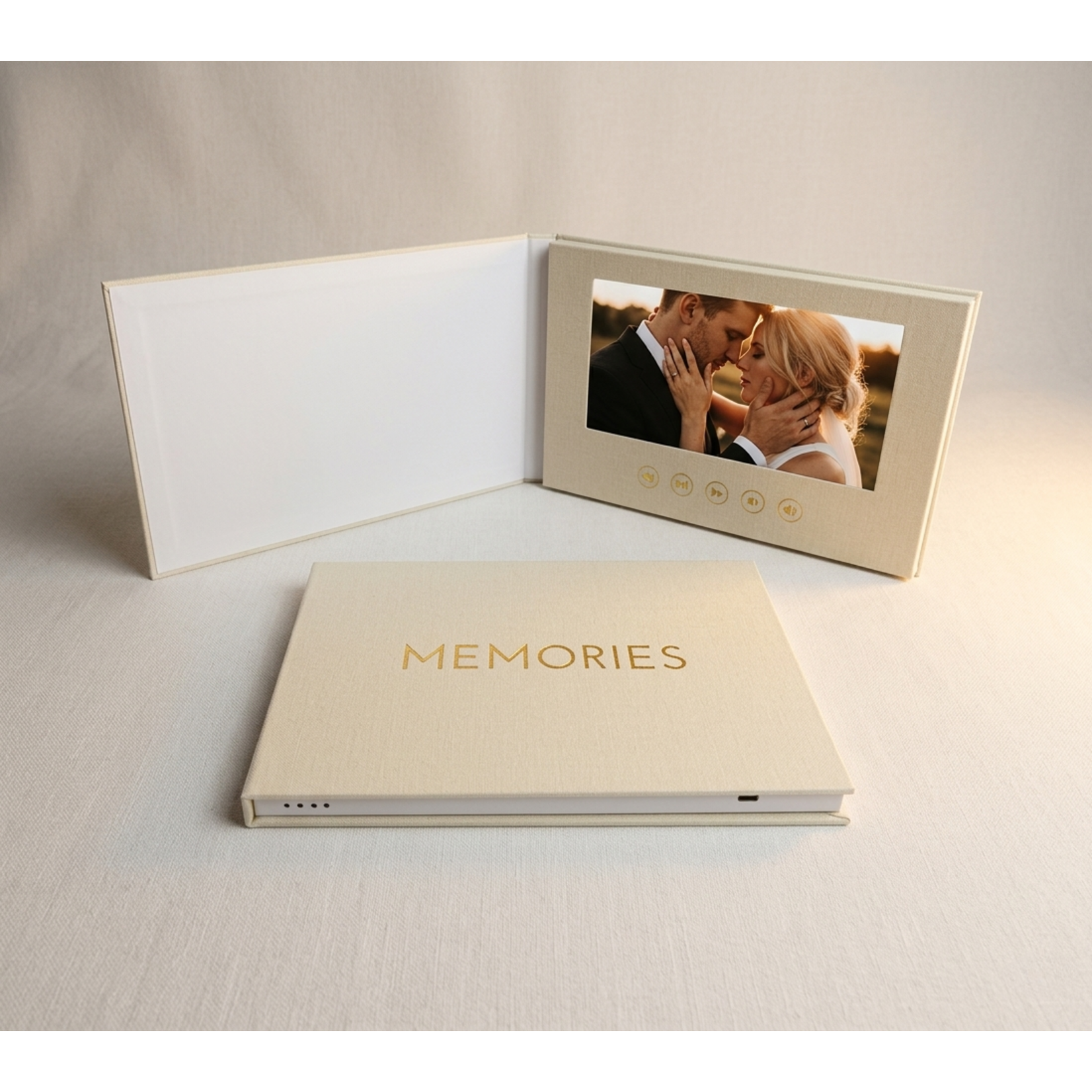 Dutch Wanted Dutch Wanted Foto album - Videoboek met LCD-Scherm - Wenskaart - Videoboek Horizontaal Scherm - Bruiloft Cadeau - Our Wedding