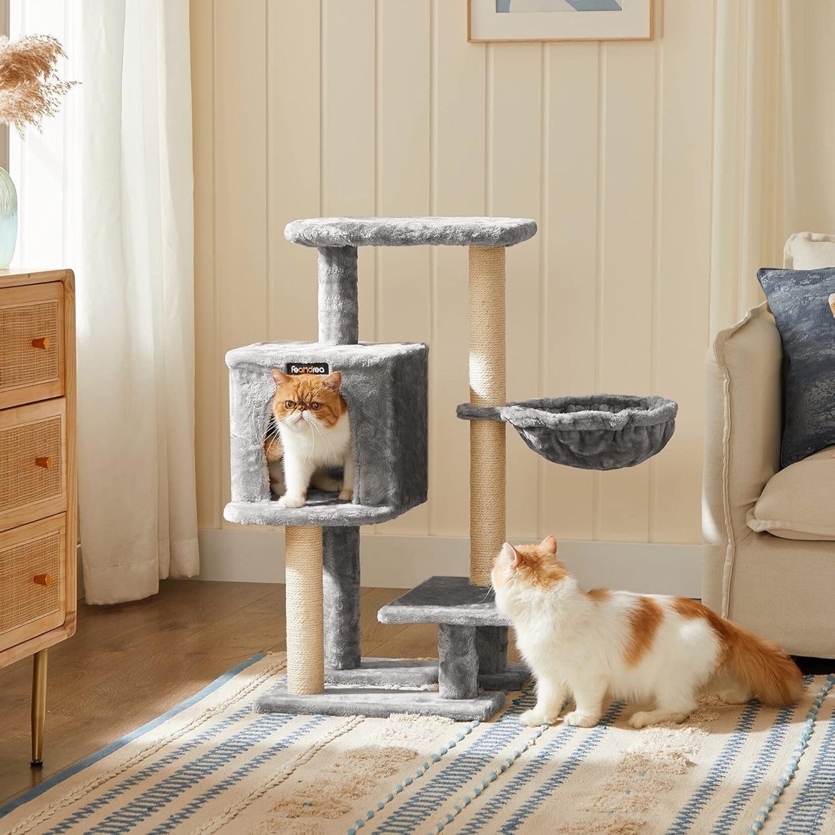 krabpaal compact 84 cm – 3 niveaus, trapachtige indeling, afneembaar wasbaar kussen, grot, fauteuil, 2 sisalpalen, kittens, lichtgrijs