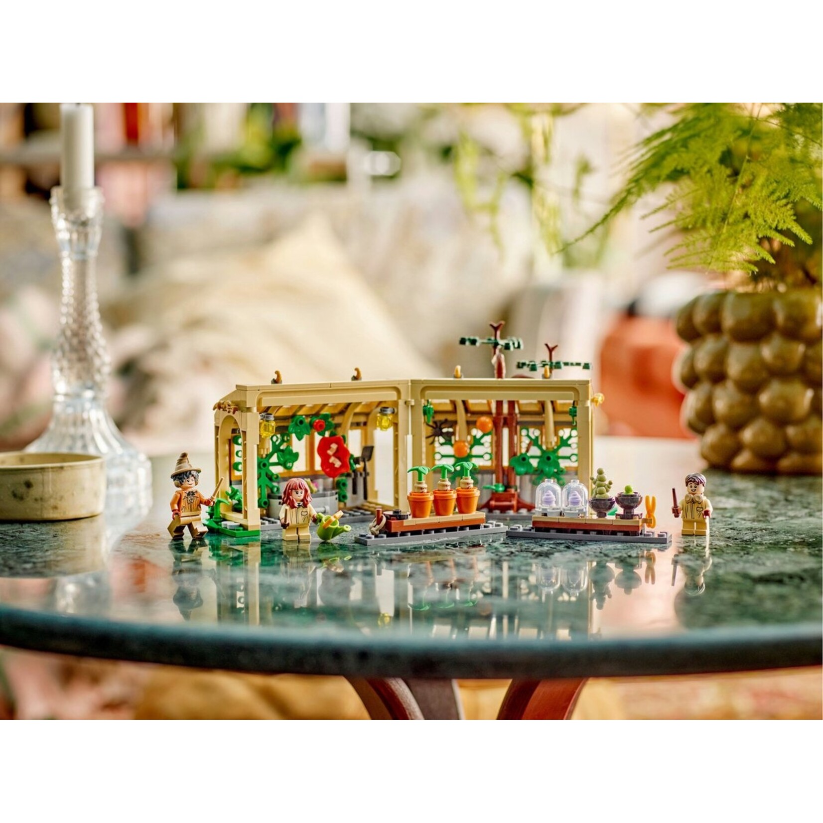 LEGO LEGO® Harry Potter™ Kasteel Zweinstein™: Kruidenkundeles - 76445