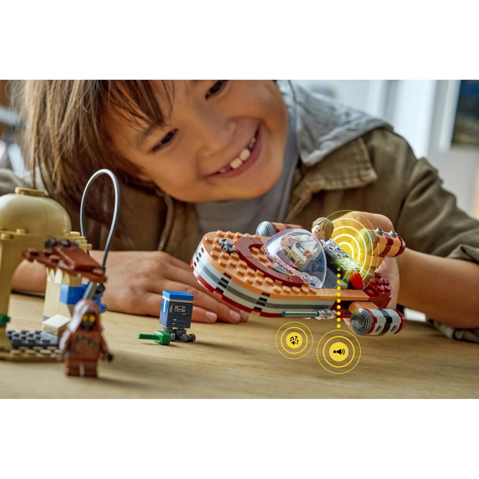 LEGO LEGO Star Wars Smart Play - Luke's Landspeeder Bouwset - Met Smart Tag en 2 Minifiguren - Vanaf 6 Jaar