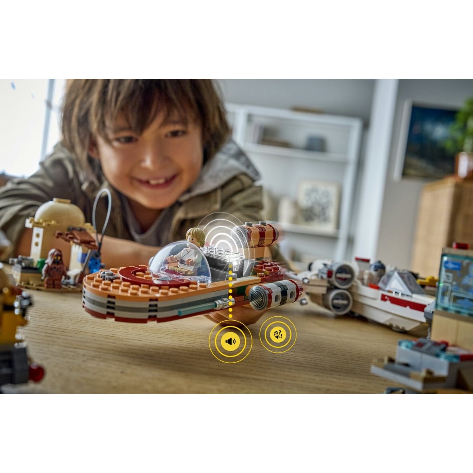 LEGO LEGO Star Wars Smart Play - Luke's Landspeeder Bouwset - Met Smart Tag en 2 Minifiguren - Vanaf 6 Jaar