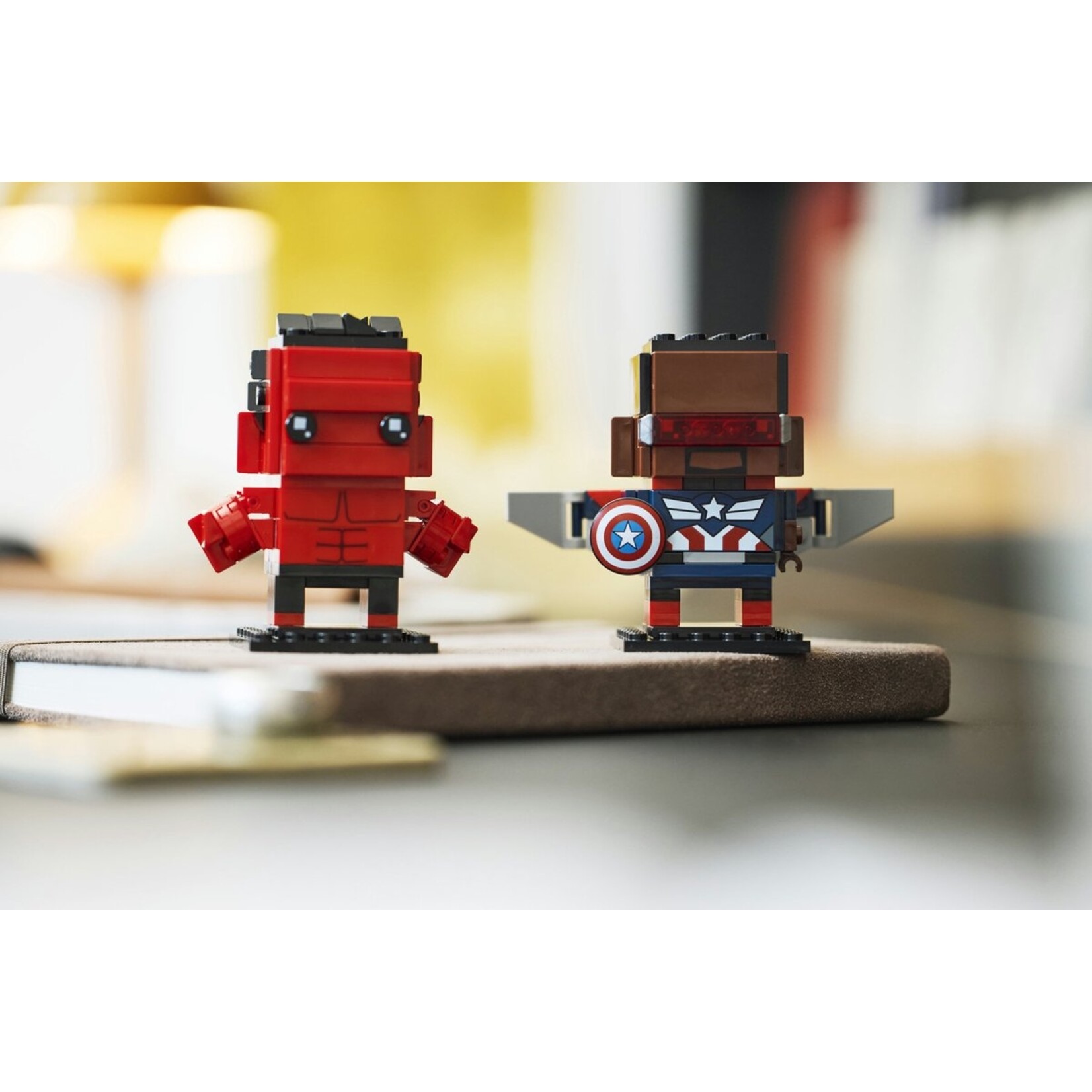 LEGO LEGO BrickHeadz Marvel 40668 Captain America en Rode Hulk Figuren 202 Onderdelen