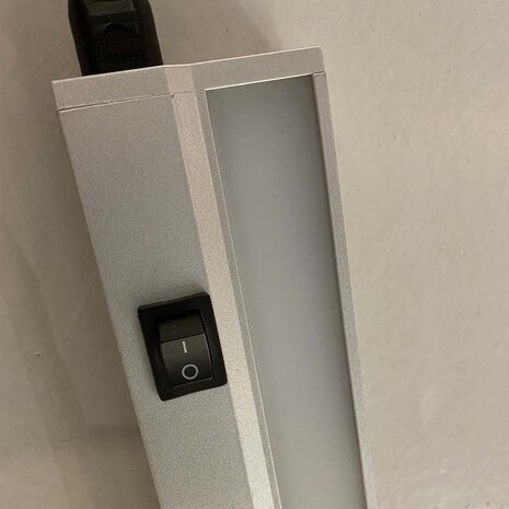 Highlight Kabinettbeleuchtung LED 88 cm Aluminium Highlight Kabinettbeleuchtung LED 88 cm Aluminium