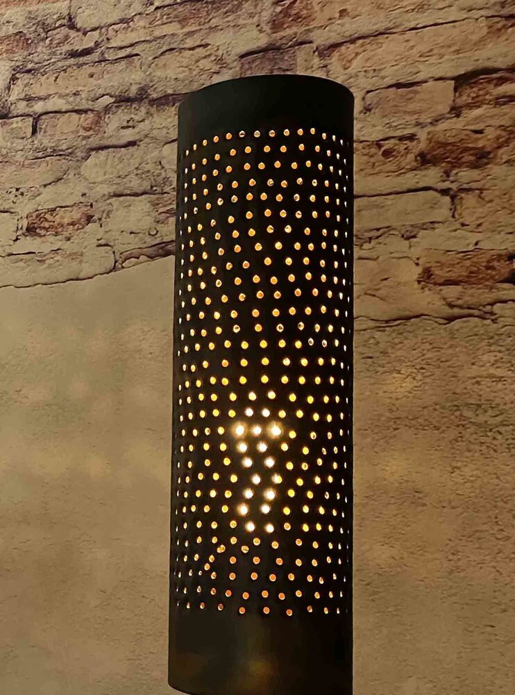 Freelight Stehleuchte Forato H 175 cm braun schwarz Freelight Stehleuchte Forato H 175 cm braun schwarz