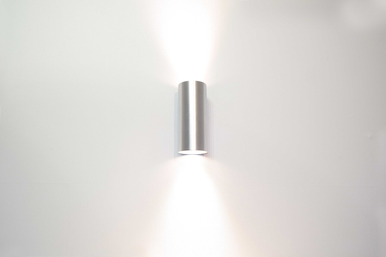 Artdelight Wandleuchte Roulo 2 Licht H 15.4 Ø 6.5 cm Aluminium Artdelight Wandleuchte Roulo 2 Licht H 15.4 Ø 6.5 cm Aluminium