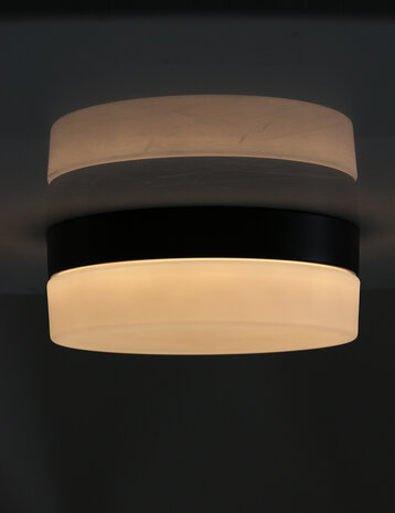 Steinhauer Deckenleuchte Ikaro Ø 18 cm IP44 schwarz