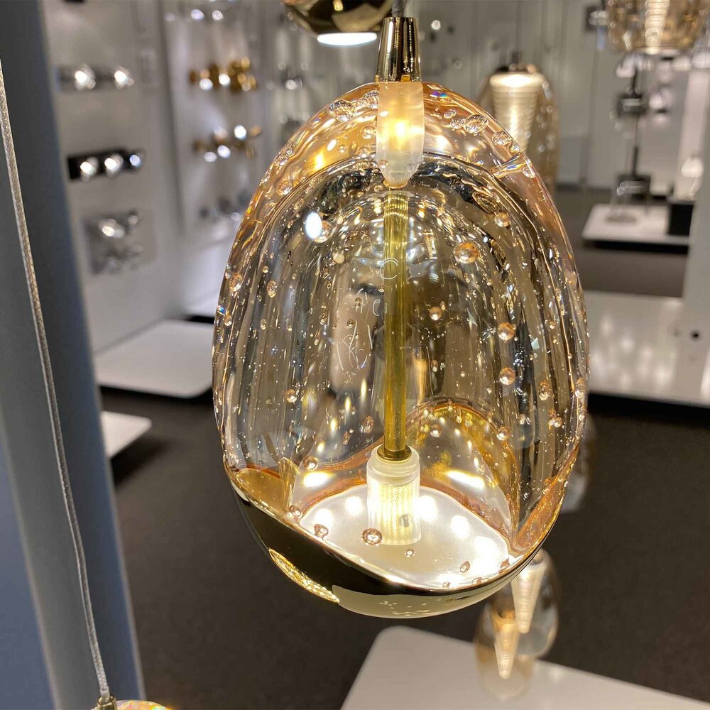 Highlight Hängeleuchte Golden Egg 8 Lichter L 115 x B 18 cm bernstein-schwarz Highlight Hängeleuchte Golden Egg 8 Lichter L 115 x B 18 cm bernstein-schwarz