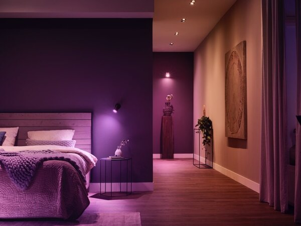 Philips HUE Lichtquelle GU10 350 Lumen Weiß und Farbe Ambiance Philips HUE Lichtquelle GU10 350 Lumen Weiß und Farbe Ambiance