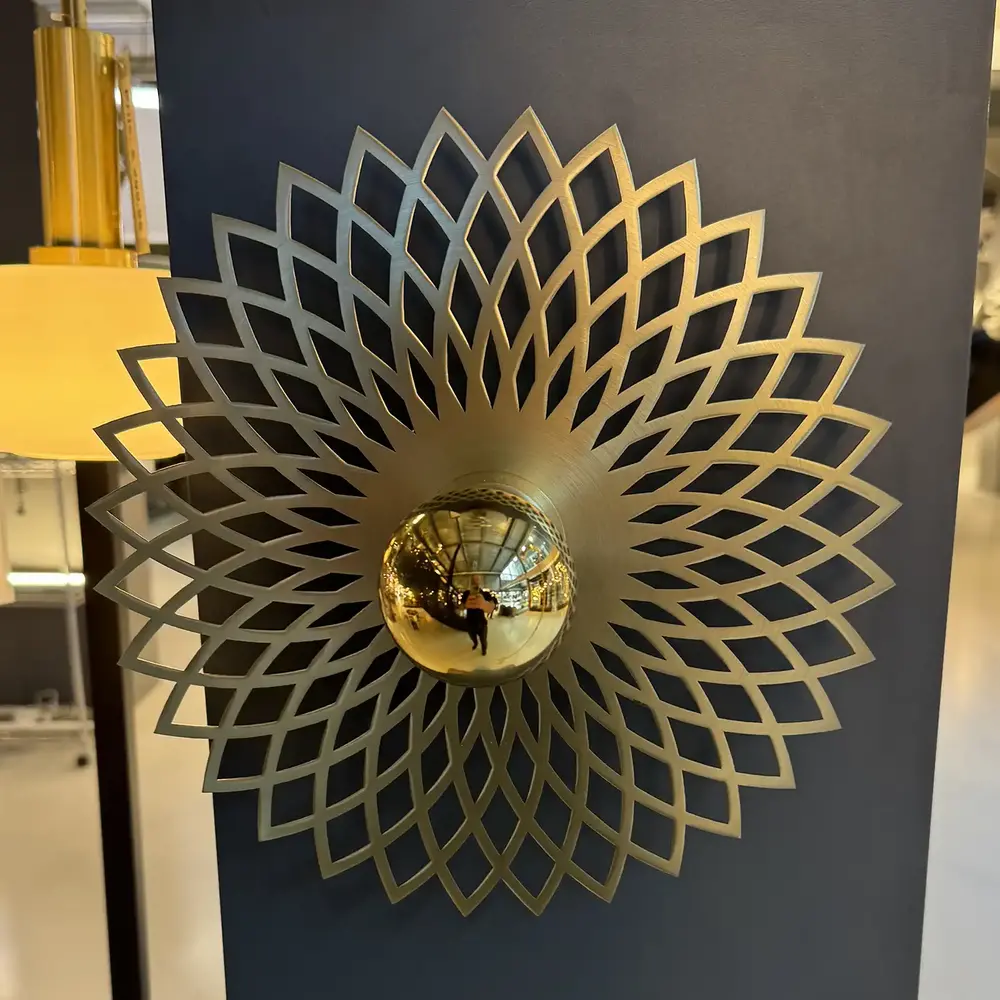 Ylumen Deckenleuchte Ombra Ø 30 cm matt gold Ylumen Deckenleuchte Ombra Ø 30 cm matt gold