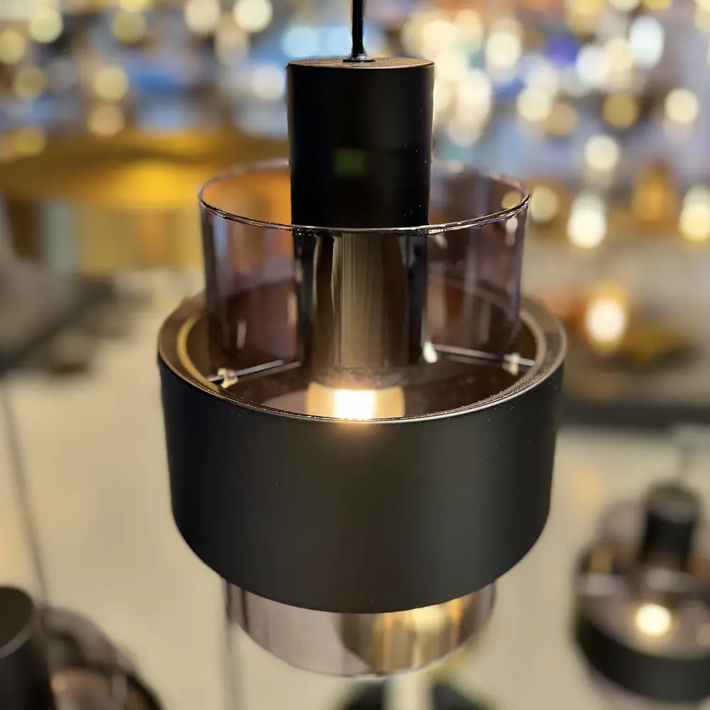 Freelight Hängeleuchte Chiasso 1 Licht Ø 14 cm schwarz Freelight Hängeleuchte Chiasso 1 Licht Ø 14 cm schwarz