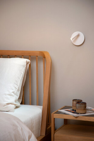 Lucide JOLIJN - Wiederaufladbare Bettleuchte/Wandleuchte - Batterie/Batterie - Ø 10,2 cm - LED - 1x2W 3000K - Magnetisch - Weiß Lucide JOLIJN - Wiederaufladbare Bettleuchte/Wandleuchte - Batterie/Batterie - Ø 10,2 cm - LED - 1x2W 3000K - Magnetisch - Weiß