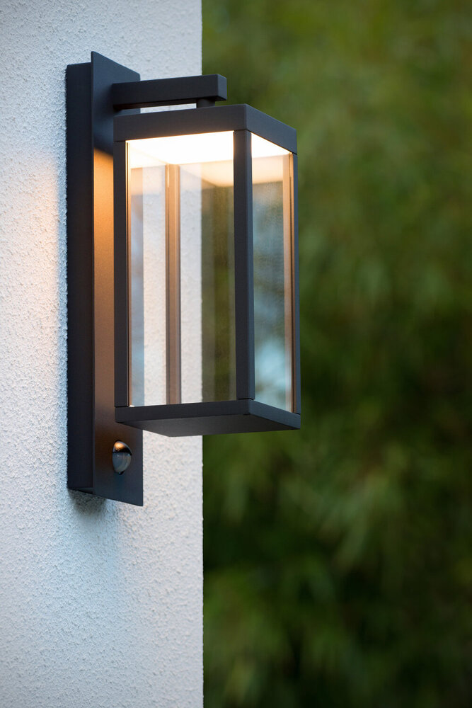Lucide CLAIRETTE - Wandleuchte innen/außen - LED - 1x13W 3000K - IP54 - Bewegungs- & Tag/Nachtsensor (schaltbar) - Anthrazit Lucide CLAIRETTE - Wandleuchte innen/außen - LED - 1x13W 3000K - IP54 - Bewegungs- & Tag/Nachtsensor (schaltbar) - Anthrazit