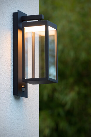 Lucide CLAIRETTE - Wandleuchte innen/außen - LED - 1x13W 3000K - IP54 - Bewegungs- & Tag/Nachtsensor (schaltbar) - Anthrazit Lucide CLAIRETTE - Wandleuchte innen/außen - LED - 1x13W 3000K - IP54 - Bewegungs- & Tag/Nachtsensor (schaltbar) - Anthrazit