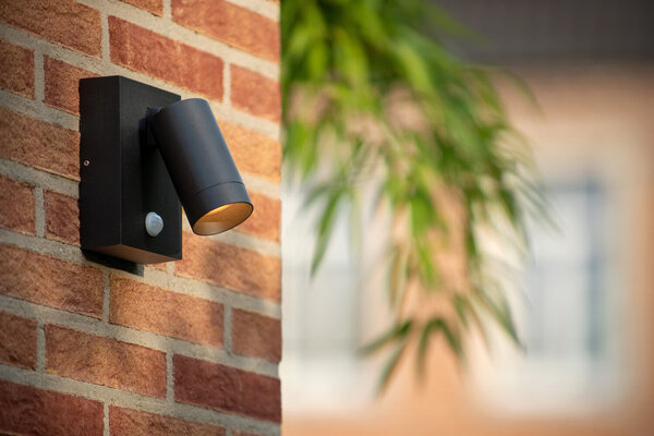 Lucide TAYLOR - Wandstrahler / Wandleuchte innen/außen - 1xGU10 - IP54 - Bewegungssensor - Schwarz Lucide TAYLOR - Wandstrahler / Wandleuchte innen/außen - 1xGU10 - IP54 - Bewegungssensor - Schwarz