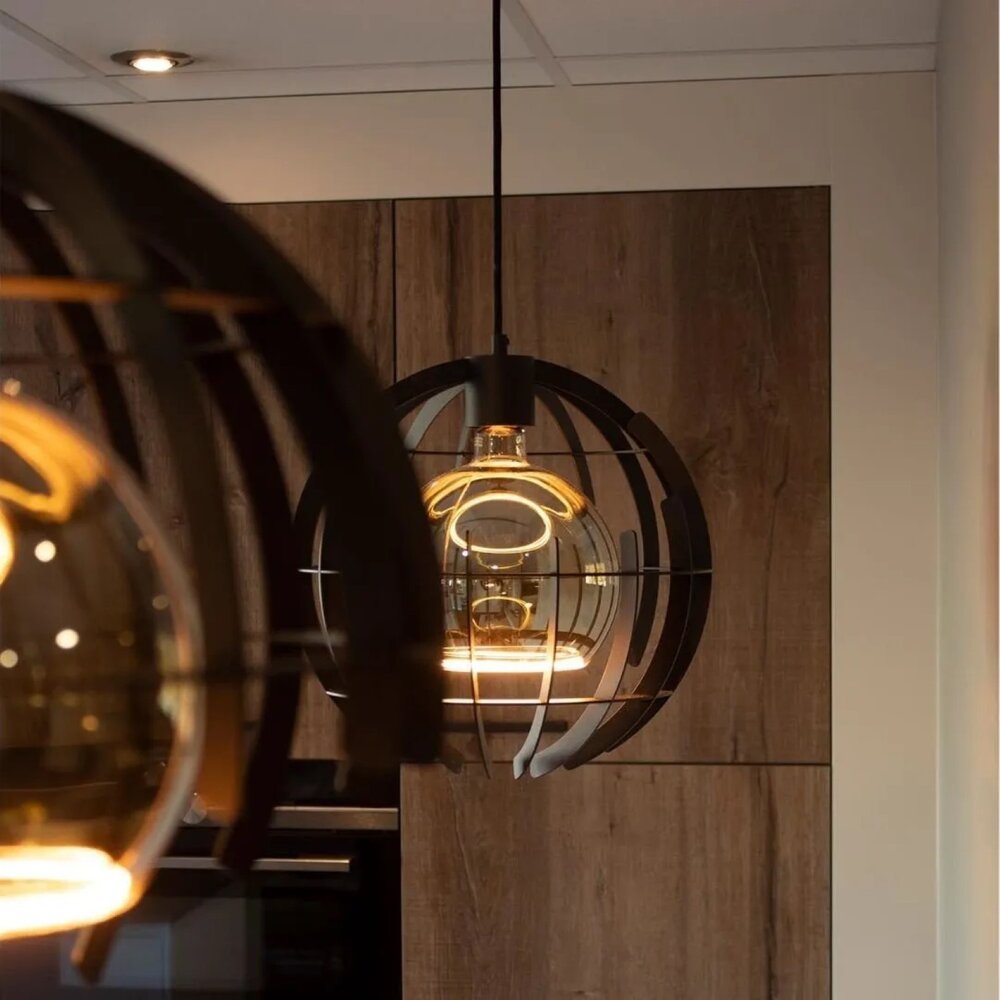 Ztahl Terra Pendelleuchte Ø 35 cm schwarz Ztahl Terra Pendelleuchte Ø 35 cm schwarz