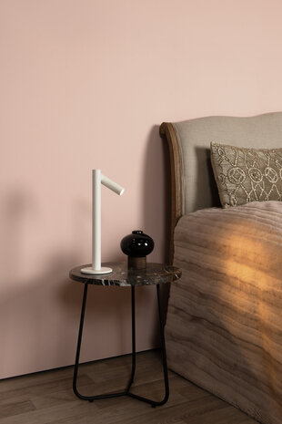 Lucide ANTRIM - Wiederaufladbare Schreibtischlampe Innen/Außen - Batterie/Batterie - LED Dimb. - 1x2,2W 2700K - IP54 - Mit kabelloser Ladestation - Weiß Lucide ANTRIM - Wiederaufladbare Schreibtischlampe Innen/Außen - Batterie/Batterie - LED Dimb. - 1x2,2W 2700K - IP54 - Mit kabelloser Ladestation - Weiß