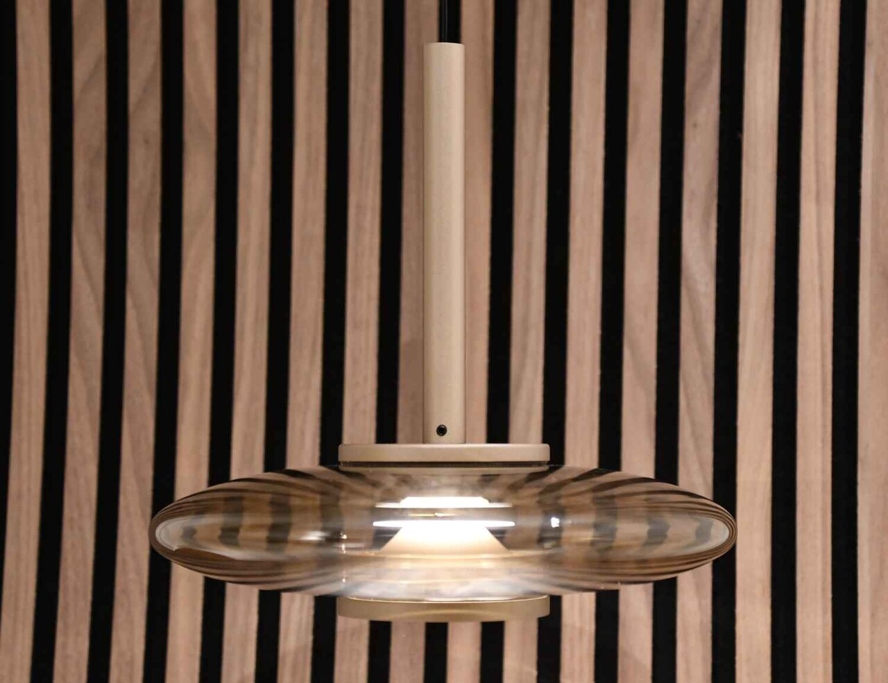 Artdelight Hängeleuchte Madison 1 Licht Ø 22 cm comfort lift champagner Artdelight Hängeleuchte Madison 1 Licht Ø 22 cm comfort lift champagner