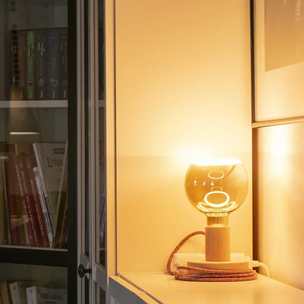 Segula Lampe Floating LED G125 6W 220LM 1900K Dimmbar Smoke