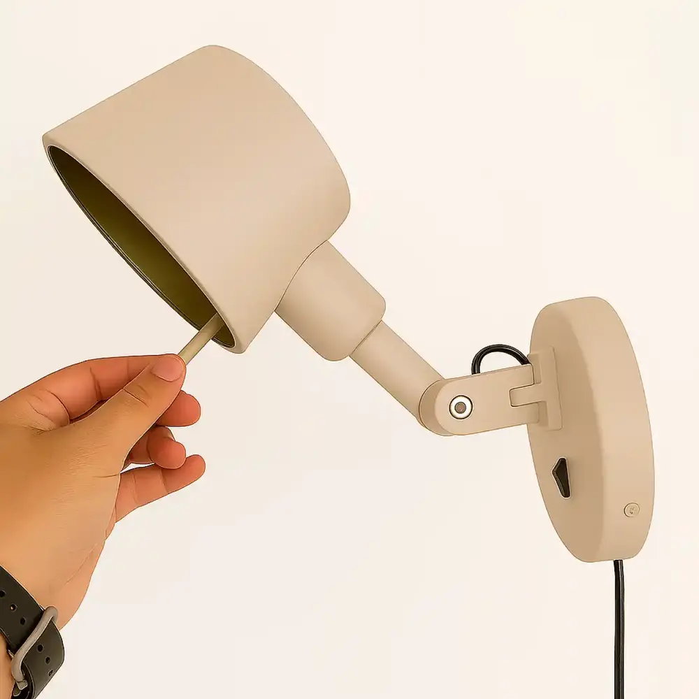 Freelight Wandleuchte Sovrano kurz L 33 cm beige