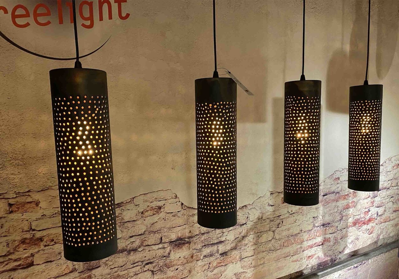 Freelight Hängeleuchte Forato 4 Licht L 120 cm braun schwarz Freelight Hängeleuchte Forato 4 Licht L 120 cm braun schwarz