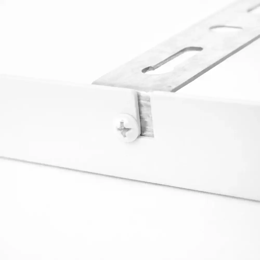 Ylumen Deckenplatte 100 x 25 cm – ohne Löcher – weiß Ylumen Deckenplatte 100 x 25 cm – ohne Löcher – weiß